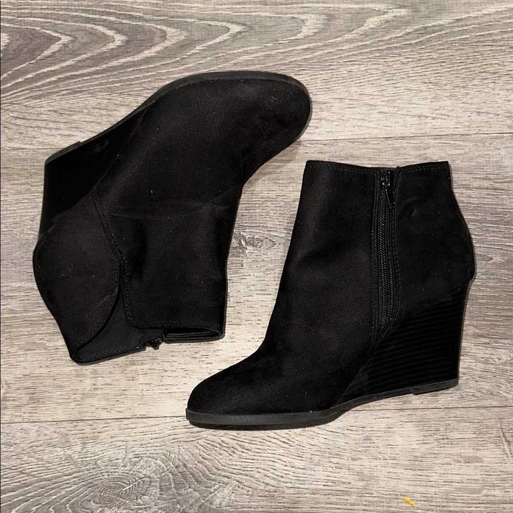 Soda Black Wedge Ankle Boots 7.5
